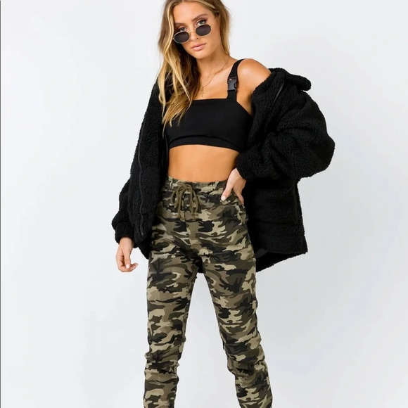 IAMGIA Exclusive Pixie Teddy Oversized Sherpa Jacket Fluffy Coat - Picture 4 of 9